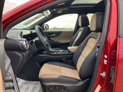 Used 2026 Chevrolet Equinox ACTIV w/ Convenience Package III image 23