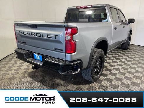 Used 2023 Chevrolet Silverado 1500 ZR2 w/ Technology Package AWD/4WD image 8