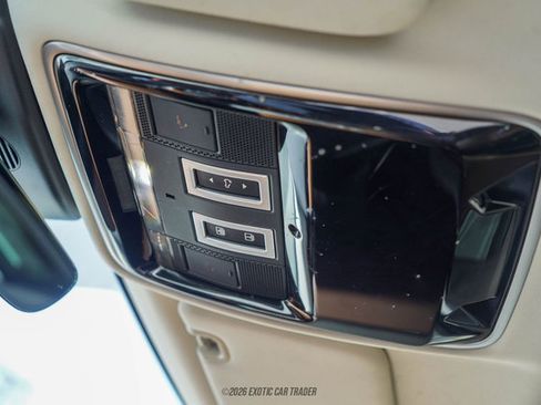 Used 2022 Land Rover Range Rover Sport SVR image 49