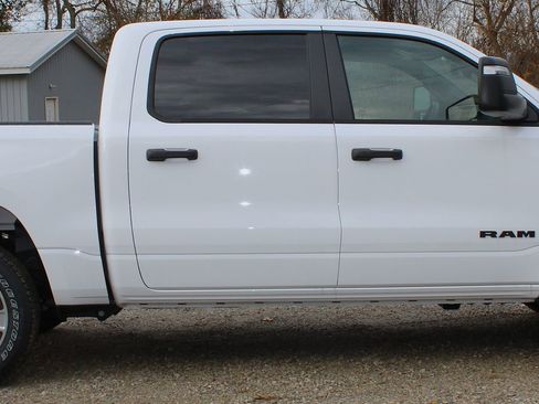 New 2026 RAM 1500 Express image 4