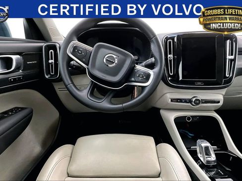 Certified 2023 Volvo XC40 B5 Ultimate w/ Protection Package Premier AWD/4WD image 8