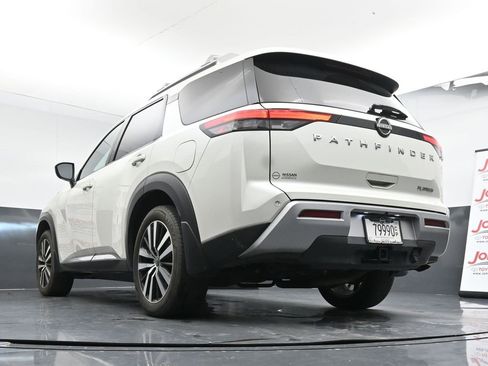 Used 2024 Nissan Pathfinder Platinum w/ Cargo Package image 21