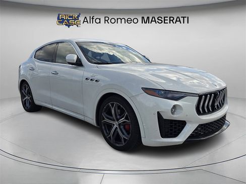 Used 2022 Maserati Levante GT image 4
