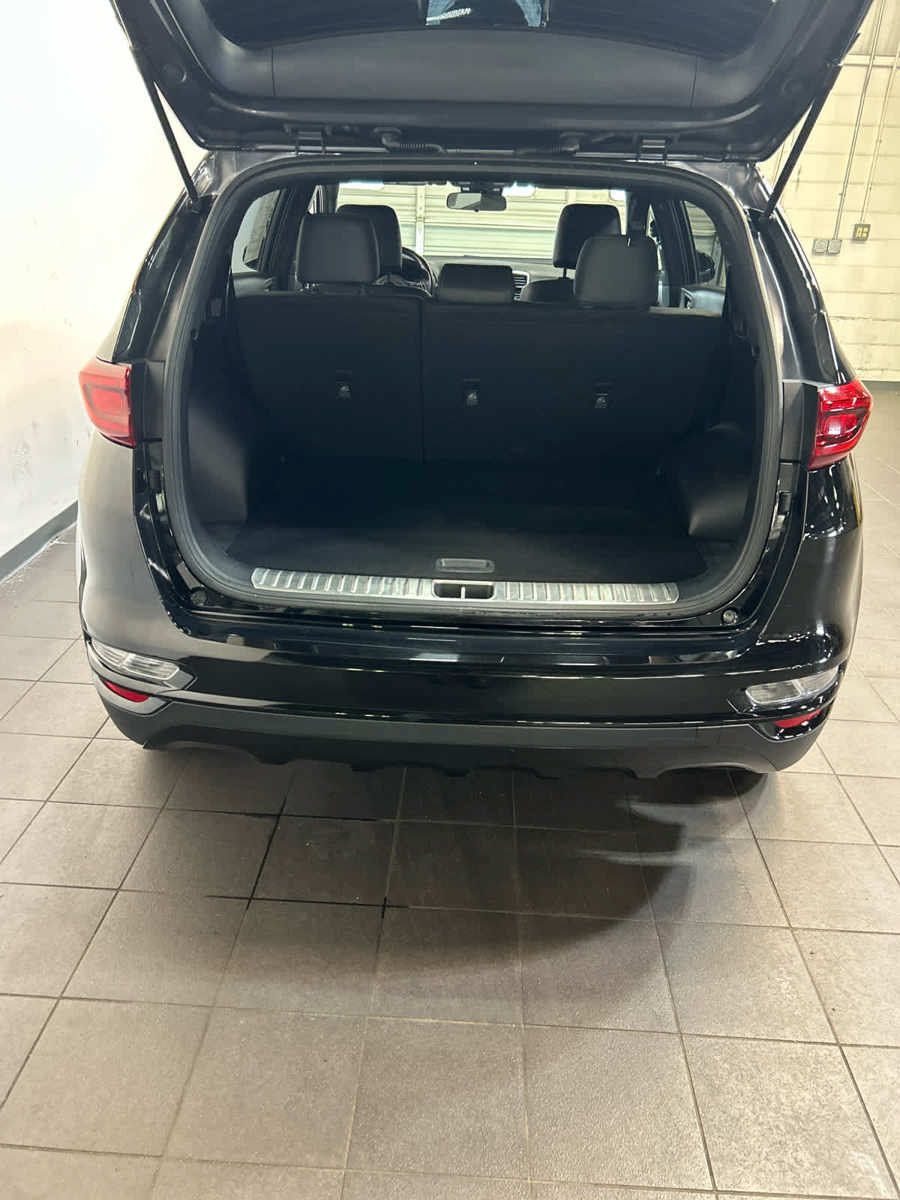Used 2022 Kia Sportage Nightfall Edition AWD/4WD image 11
