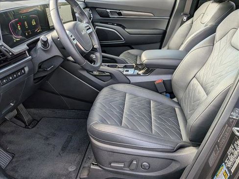 Used 2025 Kia Telluride EX X-Line AWD/4WD image 16