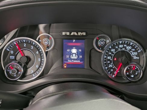 Used 2025 RAM 1500 Big Horn AWD/4WD image 16