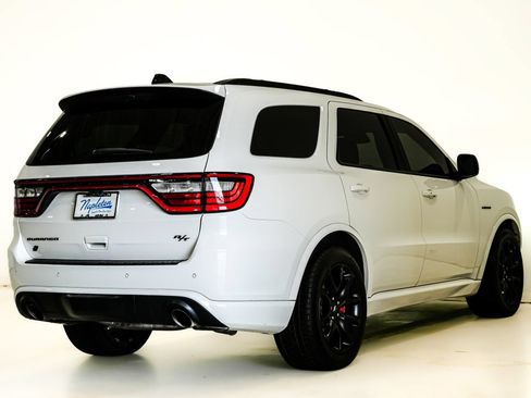 Used 2023 Dodge Durango R/T w/ Tow 'N Go Package AWD/4WD image 7