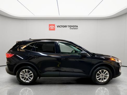 Used 2022 Ford Escape SE w/ Convenience Package image 9