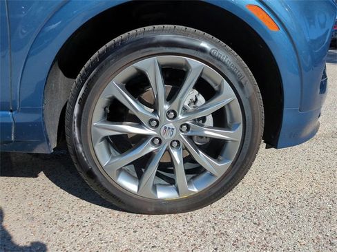 Used 2025 Buick Encore GX Avenir w/ Avenir Technology Package image 12