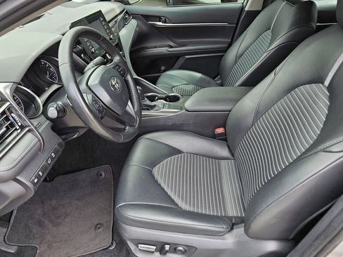 Used 2024 Toyota Camry SE FWD image 15