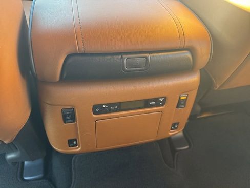 Certified 2024 INFINITI QX80 Sensory image 11