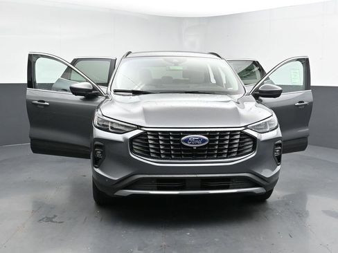 New 2025 Ford Escape SE w/ PHEV Premium Package image 39