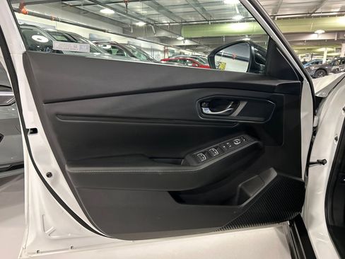 Used 2023 Honda Accord Sport image 9