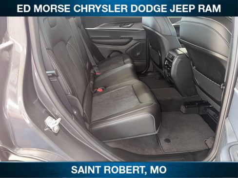 New 2026 Jeep Grand Cherokee Altitude AWD/4WD image 29