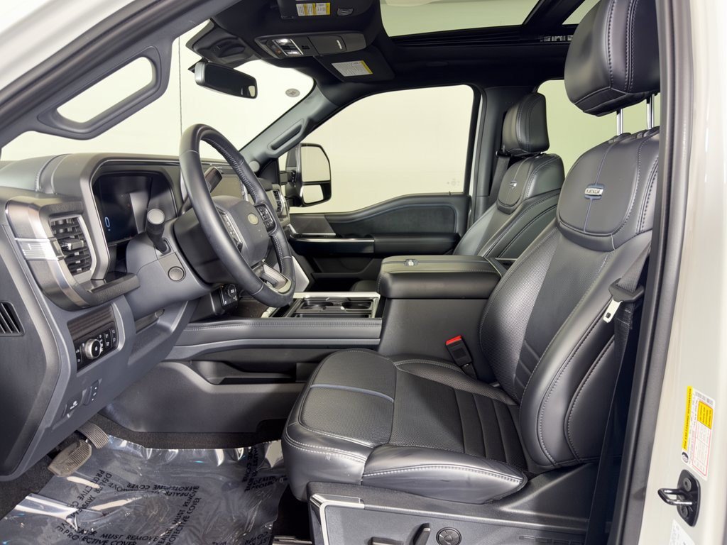 Used 2025 Ford F250 Platinum AWD/4WD image 5