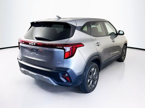Certified 2025 Kia Seltos LX AWD/4WD image 5