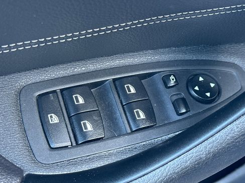 Used 2018 BMW X1 xDrive28i image 12