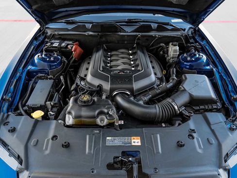 Used 2013 Ford Mustang GT Premium w/ Comfort Pkg image 42