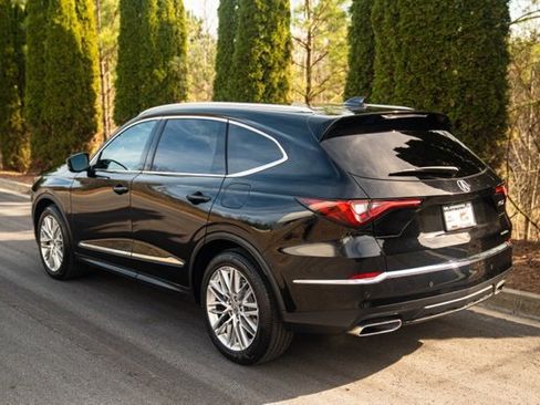 Used 2023 Acura MDX SH-AWD w/ Advance Package image 11