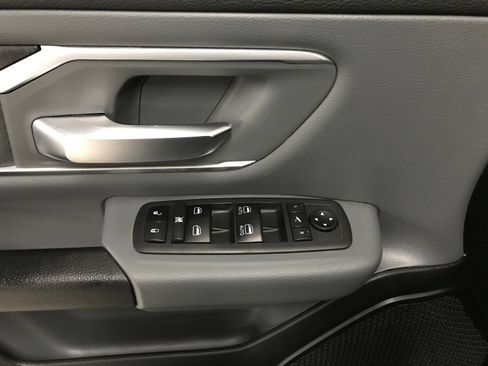 Used 2021 RAM 1500 Big Horn image 9