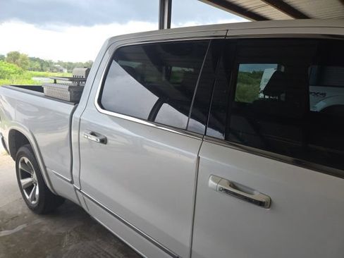Used 2019 RAM 1500 Limited AWD/4WD image 11