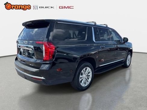 Used 2023 GMC Yukon XL SLT RWD image 3