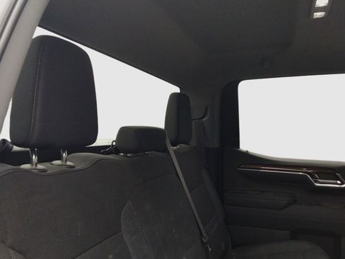 Used 2024 Chevrolet Silverado 1500 LT w/ Z71 Off-Road Package image 19