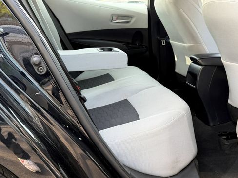 Used 2019 Toyota Corolla SE FWD image 8