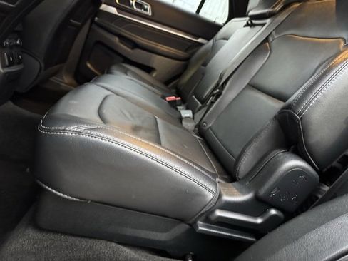 Certified 2018 Ford Explorer Limited image 7