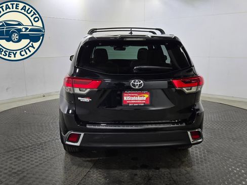 Used 2017 Toyota Highlander Limited w/ Protection Package #3 AWD/4WD image 6