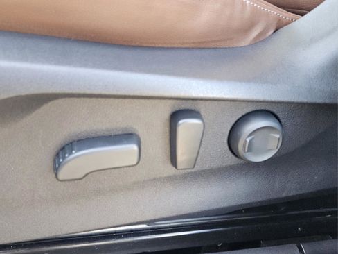 Used 2020 Subaru Ascent Touring w/ Popular Package #2A image 15