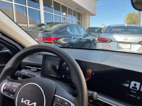 Used 2025 Kia K5 LXS image 33