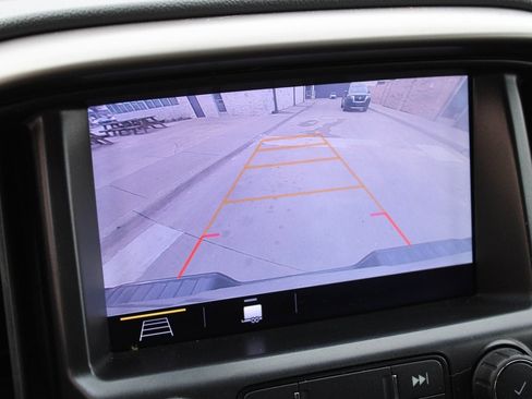 Used 2019 Chevrolet Colorado Z71 image 7