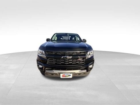 Used 2021 Chevrolet Colorado Z71 w/ Z71 Midnight Edition image 3