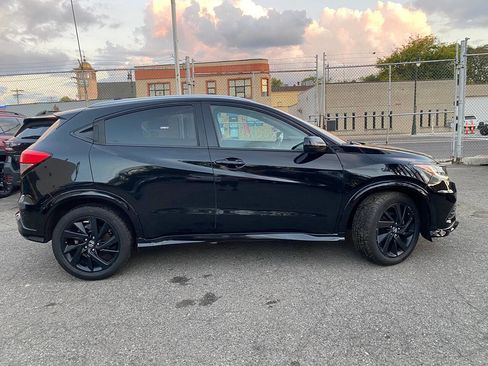 Used 2021 Honda HR-V Sport image 7