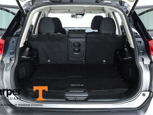 Used 2019 Nissan Rogue SV FWD image 29