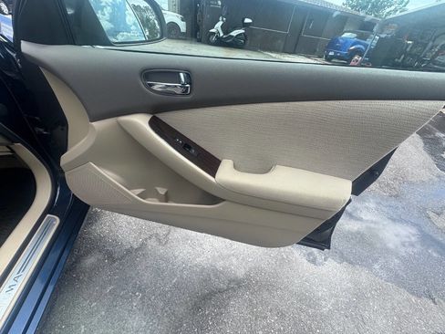 Used 2011 Nissan Altima 2.5 S w/ Convenience Pkg image 17