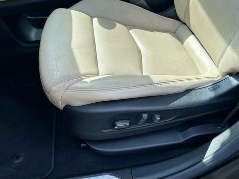 Used 2018 Cadillac XT5 Luxury image 21