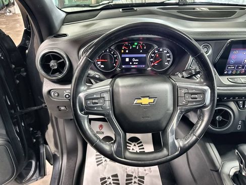 Used 2022 Chevrolet Blazer LT w/ Sound & Technology Package FWD image 17