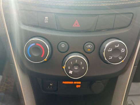 Used 2018 Chevrolet Trax LT w/ Redline Edition image 23