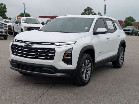 New 2026 Chevrolet Equinox LT FWD image 6