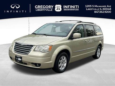 Used 2010 Chrysler Town & Country Touring FWD image 1
