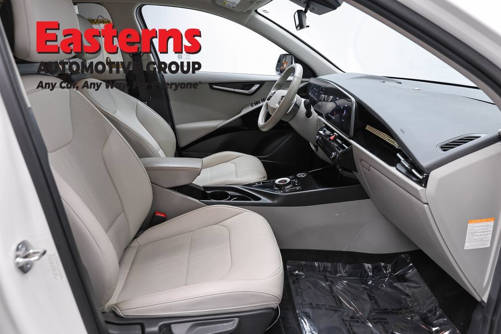 Used 2023 Kia Niro Wind w/ Wind Preserve Package FWD image 24
