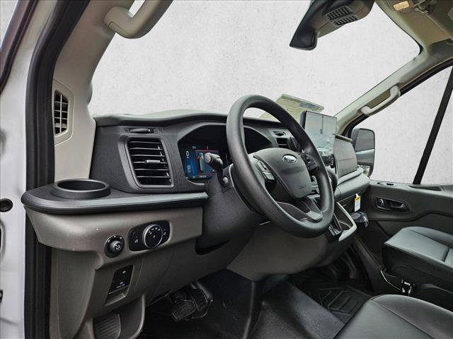 New 2026 Ford Transit 250 148 Medium Roof RWD image 3