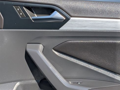 Used 2025 Volkswagen Jetta S image 33