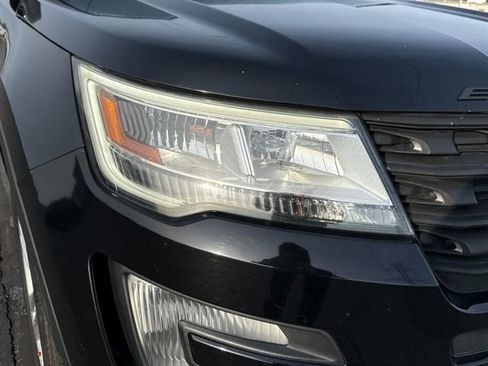 Used 2016 Ford Explorer XLT w/ Equipment Group 202A image 12