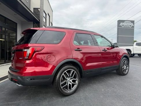 Used 2018 Ford Explorer Sport AWD/4WD image 5