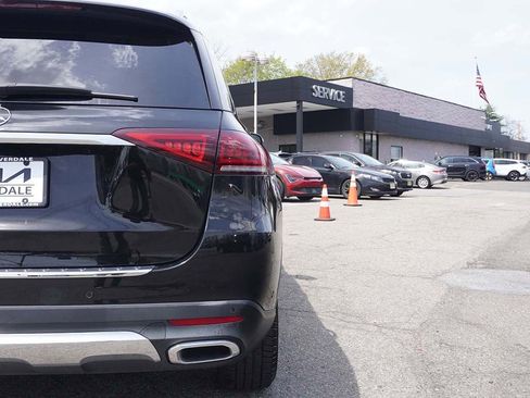 Used 2022 Mercedes-Benz GLE 350 w/ Premium Package image 17