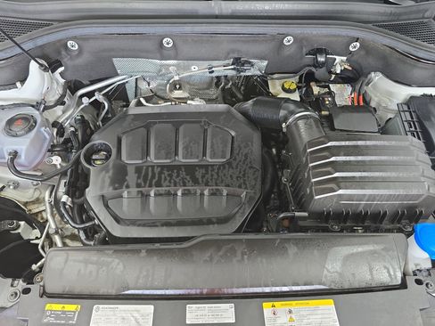 Certified 2024 Volkswagen Atlas SE image 32