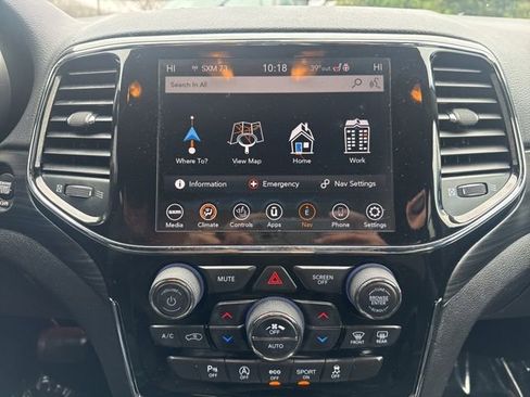 Used 2020 Jeep Grand Cherokee Altitude image 26